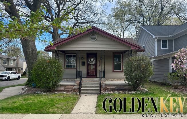 3 Bedroom 2 Bath Home in the Heart of Royal Oak!