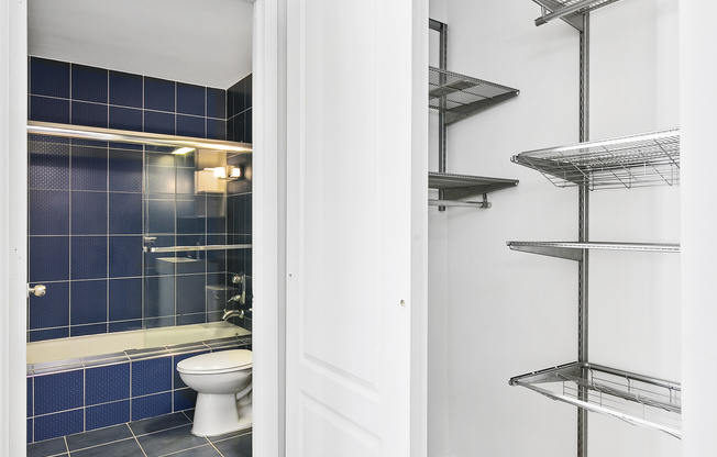1 bed, 1 bath, $6,250, Unit 9DN