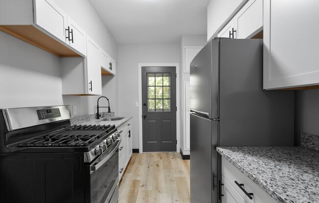 Stunning 3 bedroom home in Carrick available September 1st!