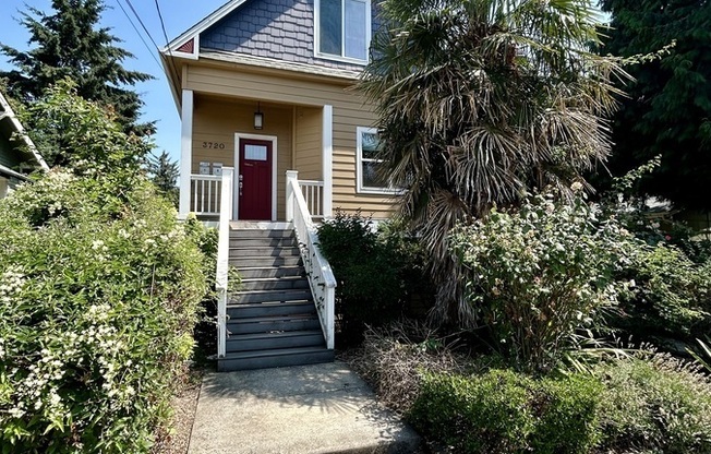 3720 SE 14 AVE