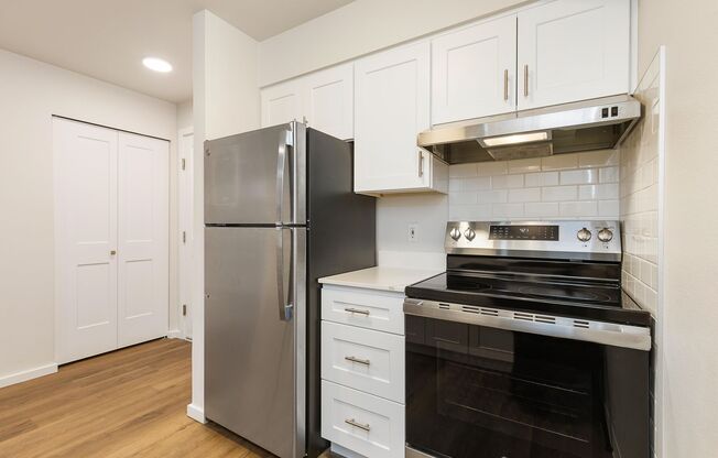 1 bed, 1 bath, 593 sqft, $1,795, Unit 206