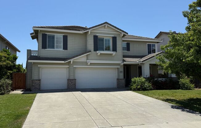 One Of A Kind - North Natomas 5/4 with FULL In-law Quarters (PLEASE READ ENTIRE AD BEFORE CALLING AGENT FOR A VIEWING)