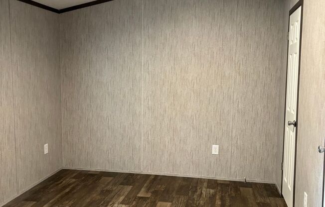 2 beds, 2 baths, 924 sqft, $1,225