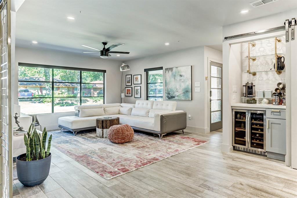 2319 LAMONTE LN