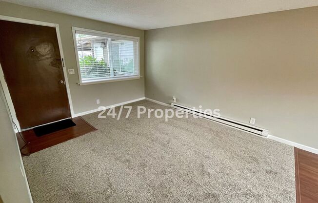 Adorable 1BD I 1BA Apartment Home - Oregon City!