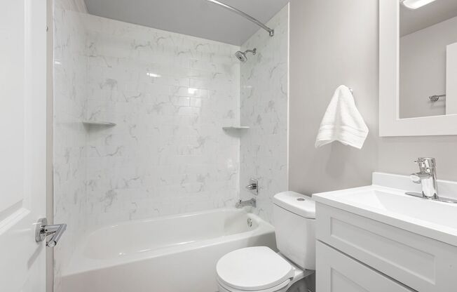 2 beds, 2 baths, 1,097 sqft, $2,700