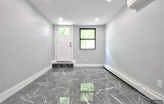 135 E 46 ST