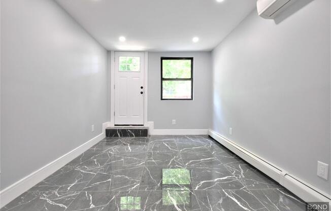 135 E 46 ST