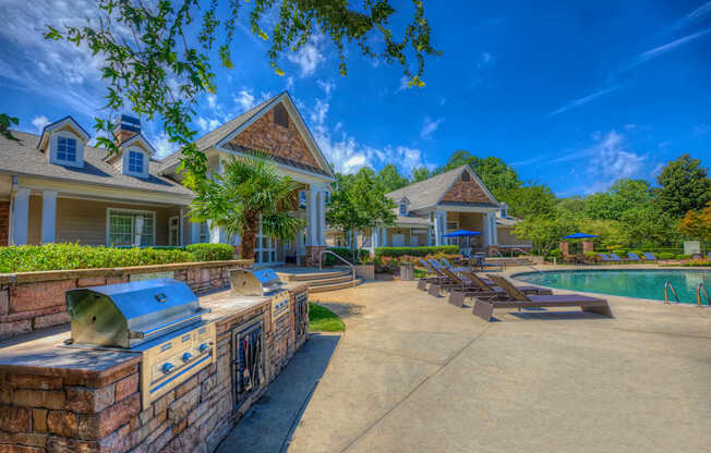 Lullwater at Bass | Poolside Outdoor Kitchen