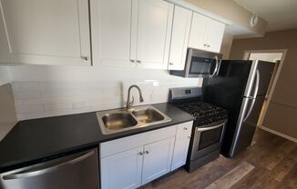 3 beds, 1 bath, 1,150 sqft, $1,800, Unit #2