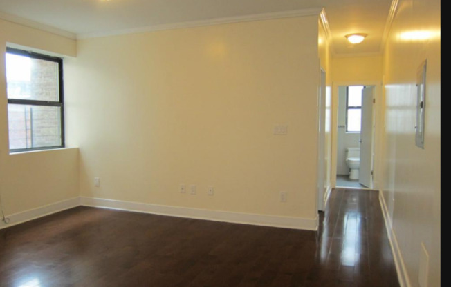 W 148th St