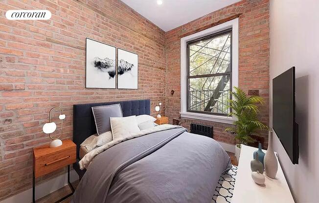 226 E 10 ST
