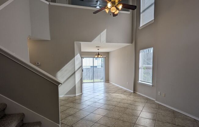Great Round Rock Location - 3 Bed / 2.5 Bath Near 45 Toll