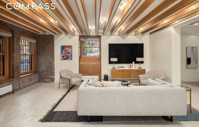 18 PROSPECT PARK W