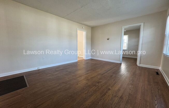 3 beds, 1 bath, $1,395