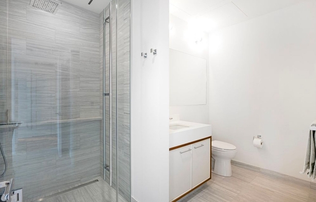 1 bed, 1.5 baths, 897 sqft, $10,000, Unit 3606