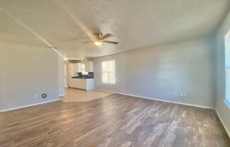 3 beds, 1 bath, $950