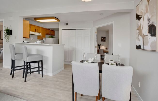 Charming 2 bed 1 bath Condo in Centennial!