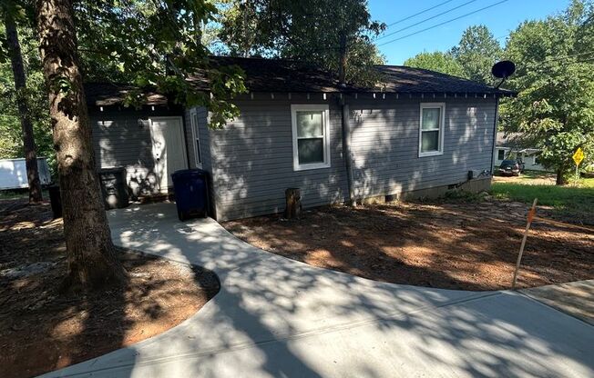 3 beds, 1 bath, $1,450