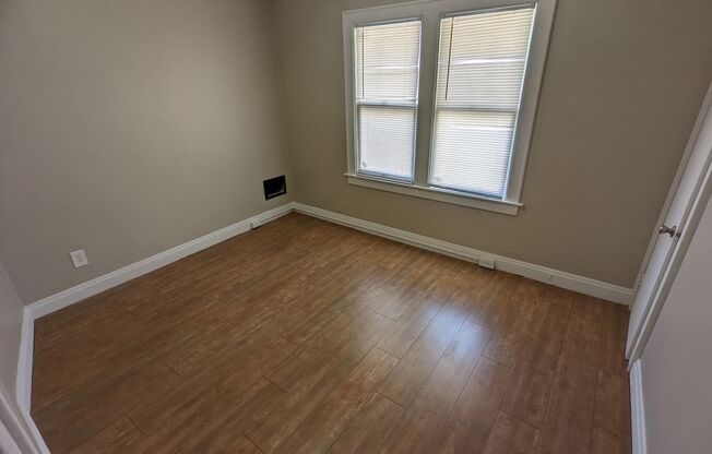 3 beds, 1 bath, 1,120 sqft, $1,295, Unit 1564 East Blake Ave