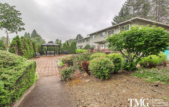 2 beds, 2 baths, 946 sqft, $1,500, Unit 12