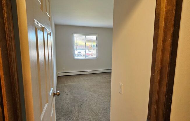 2 beds, 1.5 baths, 950 sqft, $1,425, Unit 17 - 102