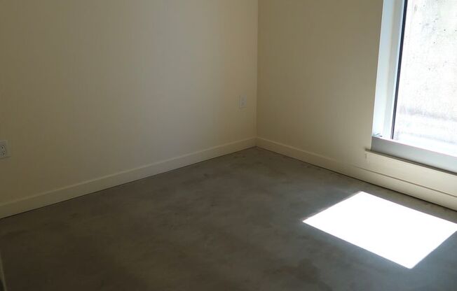 2 beds, 1 bath, 643 sqft, $2,895, Unit 210