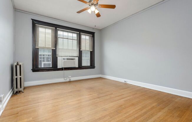 1 bed, 1 bath, 900 sqft, $950, Unit #30