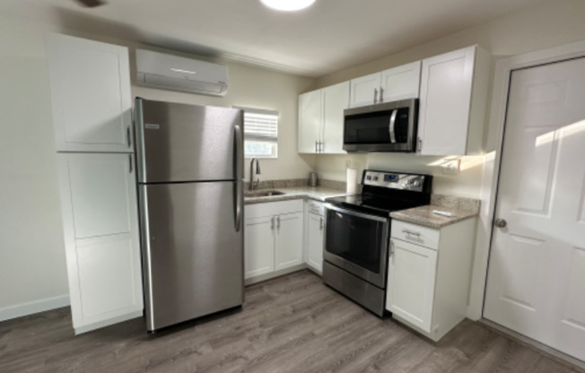 816 10 ST SW
