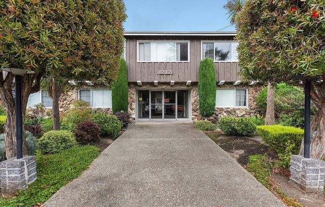 1212 Regent St #B - 2 bedroom | 1 bathroom