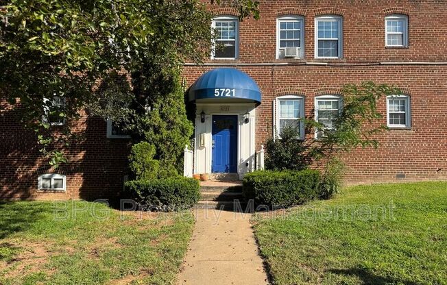 5721 11 ST N