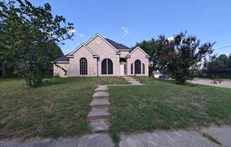 8504 PEBBLEBROOK DR