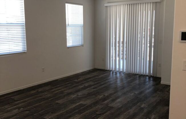 $2395.00 - NEW FLOORING UPSTAIRS - STAINLESS - GRANITE - NO YARD TO MAINTAIN