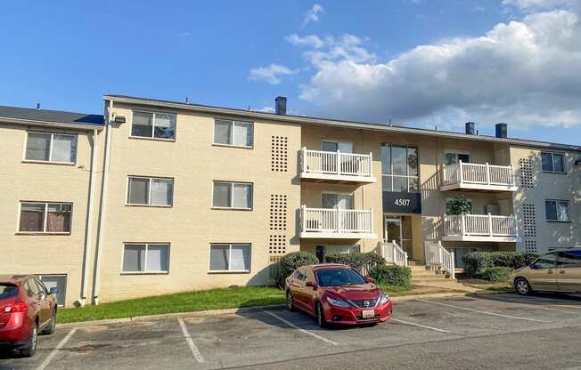 Apartment building at Admiral Place, Apartments in Suitland-Silver Hill, MD 20746