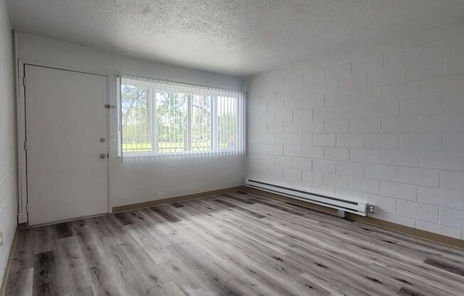 4555 SW ERICKSON AVE