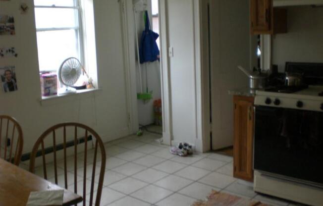 1426 COMMONWEALTH AVE