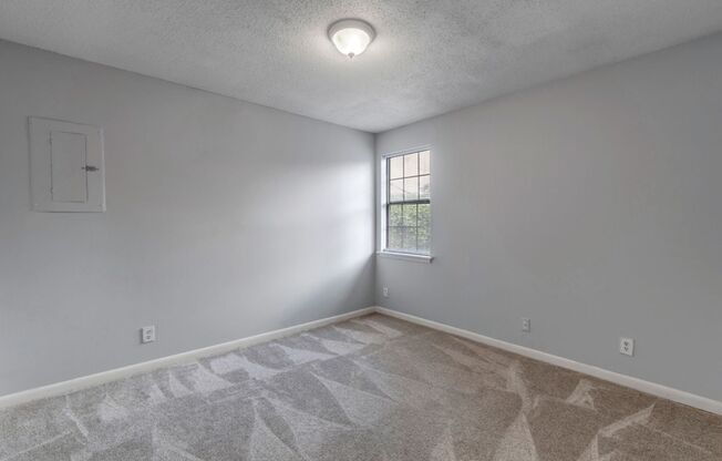 1 bed, 1 bath, $775, Unit 8th - 22