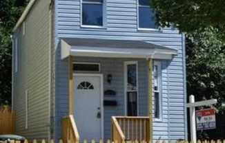 2210 16 ST SE