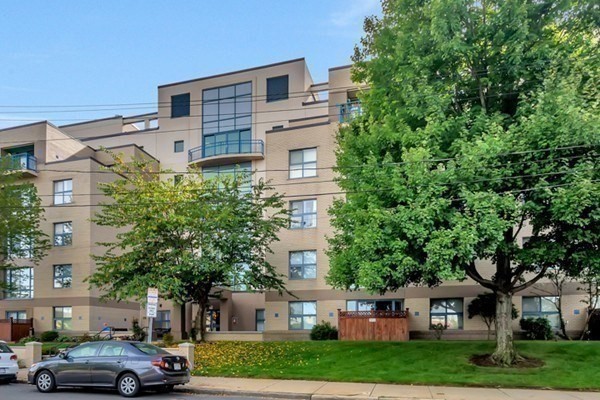 1 bed, 1 bath, 635 sqft, $3,100, Unit 418