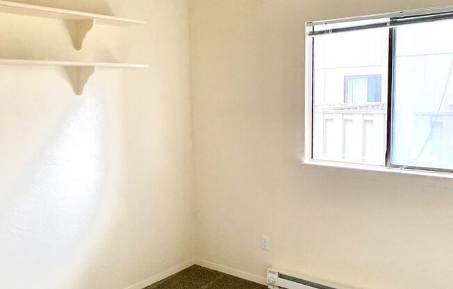 2 beds, 1 bath, 820 sqft, $1,550, Unit 1522D