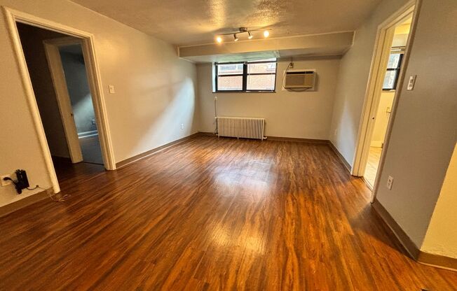 2 beds, 1 bath, 800 sqft, $1,520, Unit 6230 Fifth Ave. #A3-E