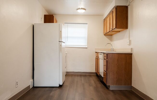 2 beds, 1 bath, 850 sqft, $995, Unit K135