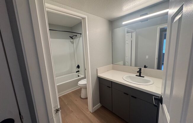 2 beds, 1 bath, 875 sqft, $2,495, Unit 2