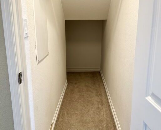 2 beds, 2 baths, 1,290 sqft, $3,700, Unit 439