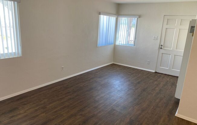 2300 CHATSWORTH BLVD