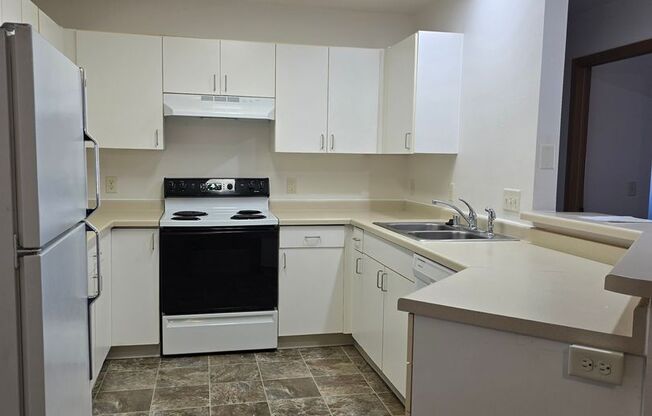 2 beds, 1 bath, 856 sqft, $1,269, Unit PL   2203