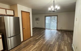 2 beds, 1 bath, 900 sqft, $950