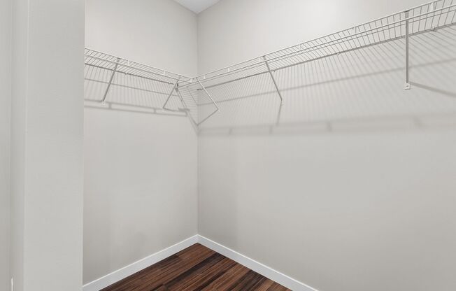 1 bed, 1 bath, 605 sqft, $1,275, Unit 404