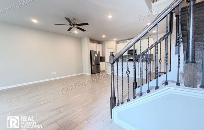 2871 BANEBERRY LN