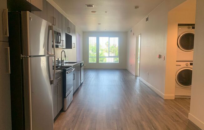 2 beds, 2 baths, 941 sqft, $2,675, Unit 301